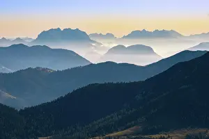 Tyrol: Atmospheric view of a mountain silhouette in Tyr