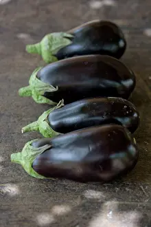 Composition: Aubergine