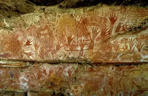 Aboriginal: Australia - aboriginal rock art hand stencils from
