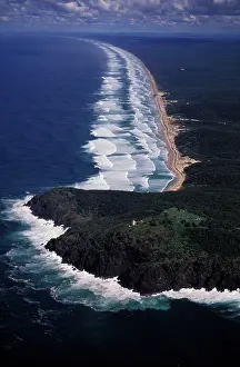 Auscape - Named Photographers: Australia - aerial of Double Island Point and Teewah