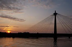 Vienna: Austria, Vienna. Bridge across the Danube