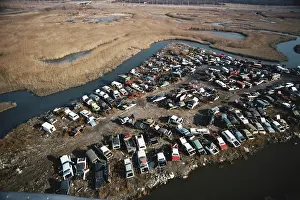Auto: Automobile Junk Yard