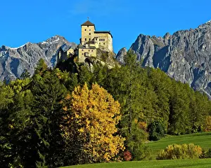 Howse: Autumn landscape with Tarasp Castle, Tarasp, Scuol