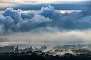 Constance: Autumn morning at Lake Constance, clouds and fog