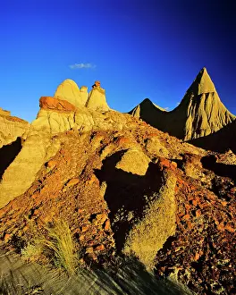 Dinosaur: Badlands formations at Dinosaur Provincial
