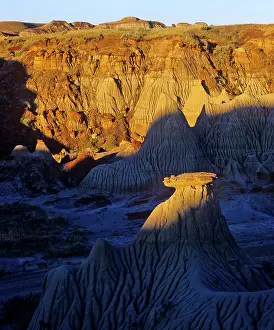 Dinosaur: Badlands formations at Dinosaur Provincial
