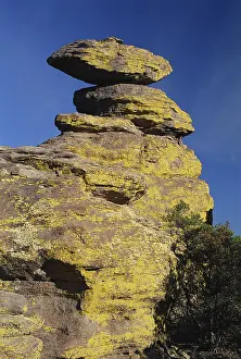 Crumbly: Balanced Rocks, Chiricahua NM