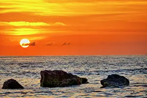 Blur: Bali, sunset and high tide