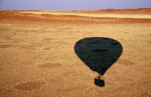 Circles: Balloon safari - at the edge of the southern Namib