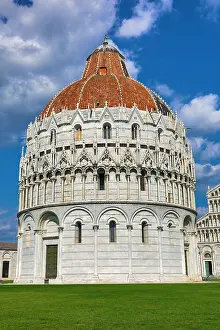 Piazza: Baptistery of St John, Piazza dei Miracoli, Pisa, Italy