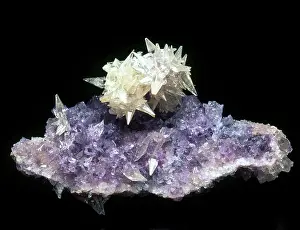 Mineralogy: Barite on Fluorite