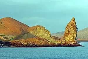 Bartolome: Bartolome Island