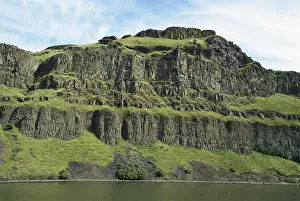 Basaltic: Basalt Cliffs in Washington