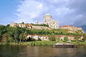 Cruise: Basilica at a riverbank, Esztergom Basilica