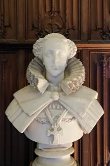 Statue: Basingstoke, England. United Kingdom Bust of Mary Queen of