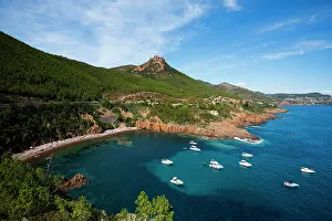 Cruise: Bay with pleasure boats, Massif de l Esterel