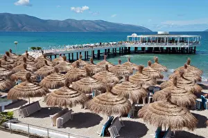 Gastronomy: Beach and Bar, Uji i Ftohte near Vlora, Riviera