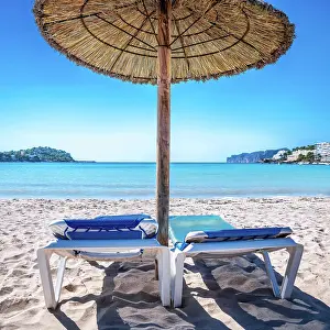 Paradise: beach chairs with sun umbrella