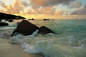 Stein: Beach in the evening light, Anse Lazio, Praslin