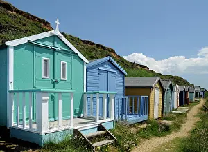 Huts: Beach huts on the beach of Milford on Sea, Hampshire