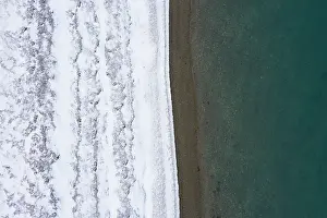 Waves: Beach Iceland