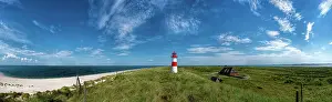 Frisian: Beach panorama at the elbow with lighthouse, Sylt