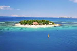 Sailboat: Beachcomber Island, Fiji. An ariel view