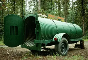 Traps: Bear Trap - baited, for relocating bears