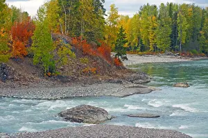 Gravel: Beautiful Autumn River Scenery at the confluence