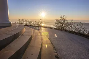 Hessen: Beautiful park at sunrise on a winter morning