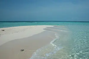 Goff: Belize. Goff Caye, a popular Barrier Reef