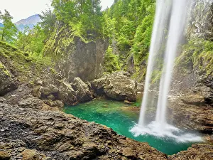 Glarus: Berglistaber waterfall, Linthal, Canton Glarus