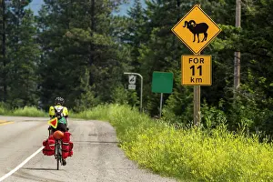 Bicycle: Bicycle touring on the Adventure Cycling