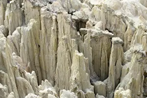 Atacama: Bizarre rock formations in Valle de la Luna, La