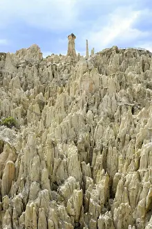 Atacama: Bizarre rock formations in Valle de la Luna, La