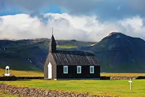 Snfellsnes: Black wooden church off Bergen, Budir Kirka, Budir