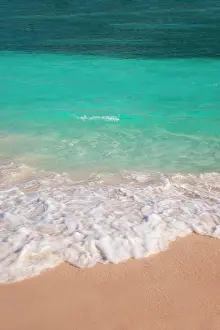Relax: Blue and green water off Orient Beach in