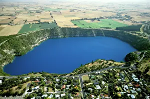 Gambier: Blue Lake volcano extinct for 4800 years Mount Gambier
