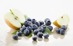 Bilberry: Blueberry, Vaccinium corymbosum cultivar. Several