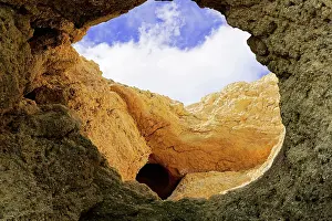 Cruise: Boat tour, cave tour along the cliffs, rocky coast