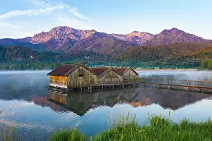 Kochel: Boathouses in the Lake Kochel near Schlehdorf in