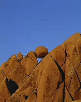 Jointing: Boulders in Joshua Tree NP
