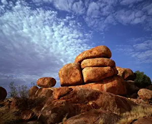 Meeting: Boulders in Karlwekarlwe Karlu Kalu (Iround objectsI)