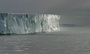 Brasvell: Brasvell's Glacier - 200 km long