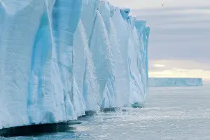 Nordauslandet: Brasvell's Glacier - melting