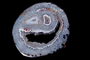 Agate: Brazilian Agate in shape of smiley face
