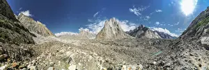 Pakistan: Breathtaking panorama of Karakoram Mountain Range