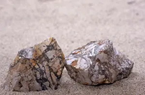 Cement: Breccia