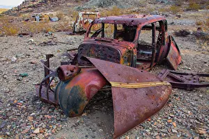 Mining: Brooklyn Mine Road, Old Dale Mining District, Mojave