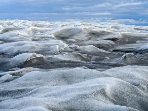 Sondre: The brown sediment on the Greenland ice is created